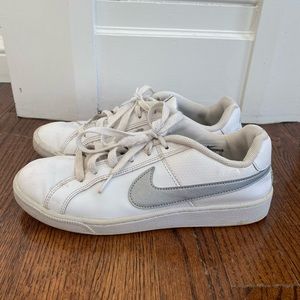 Nike Court Royale women’s sneakers